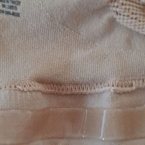 SKIMS Seamless Sculpting bra NWOT - Picture 7 of 7